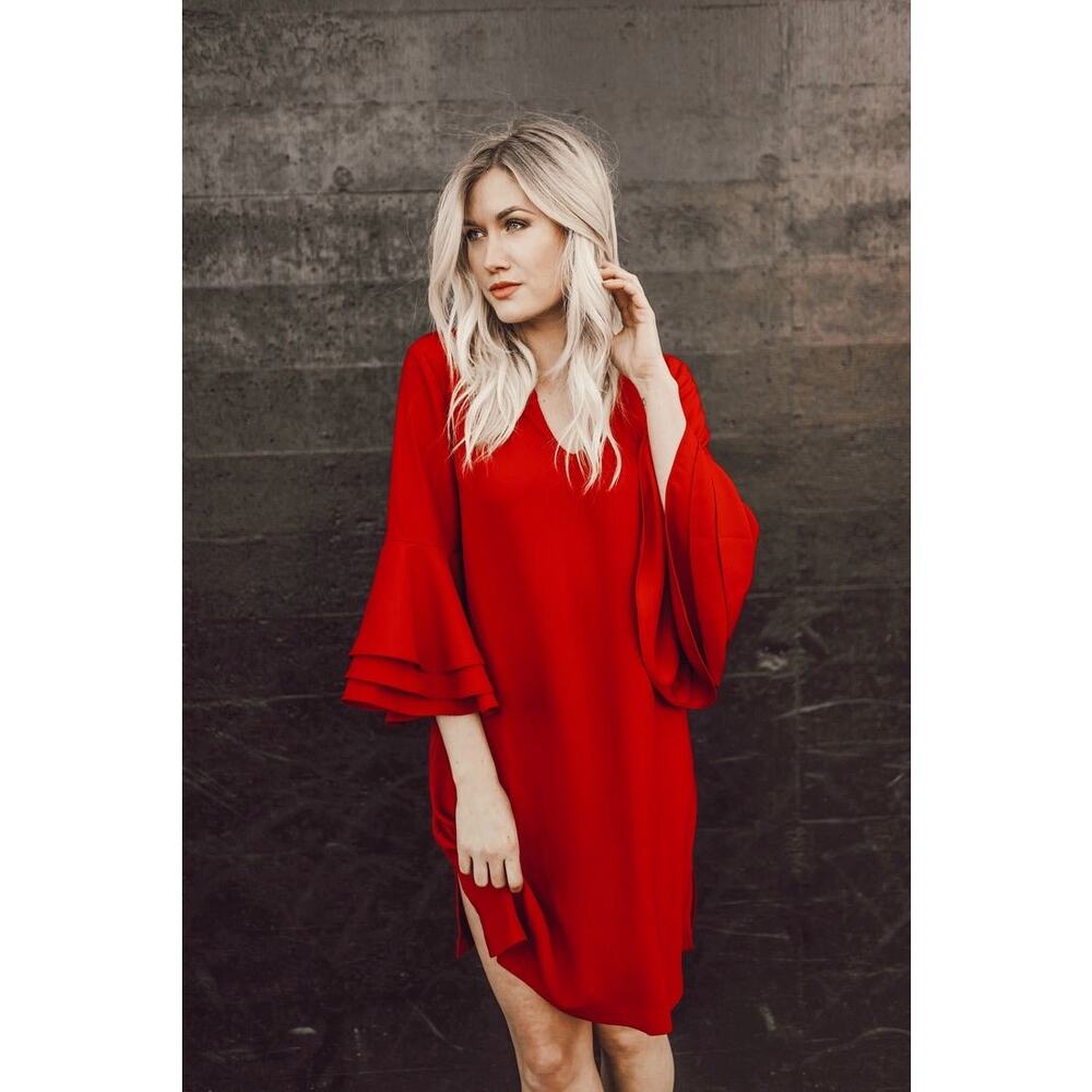 Anna Cate Womens Dress Size XSmall Red Kylie Bell Sleeve V Neck Shift Mini